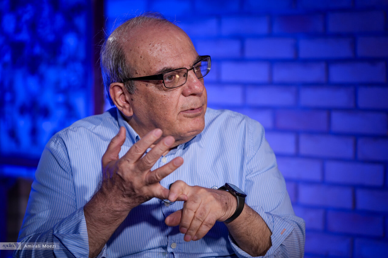 عباس عبدی: اصلاح طلبان از ستیز عبور کردهاند/ حرفهای هاشمی درباره انتخابات ۸۴، یک شوخی بود/ براندازی یک سیاستِ ریسکی است