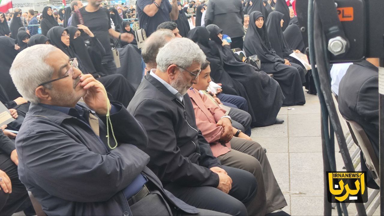 سردار قاآنی در مراسم سالگرد شهدای خدمت حاضر شد+تصویر