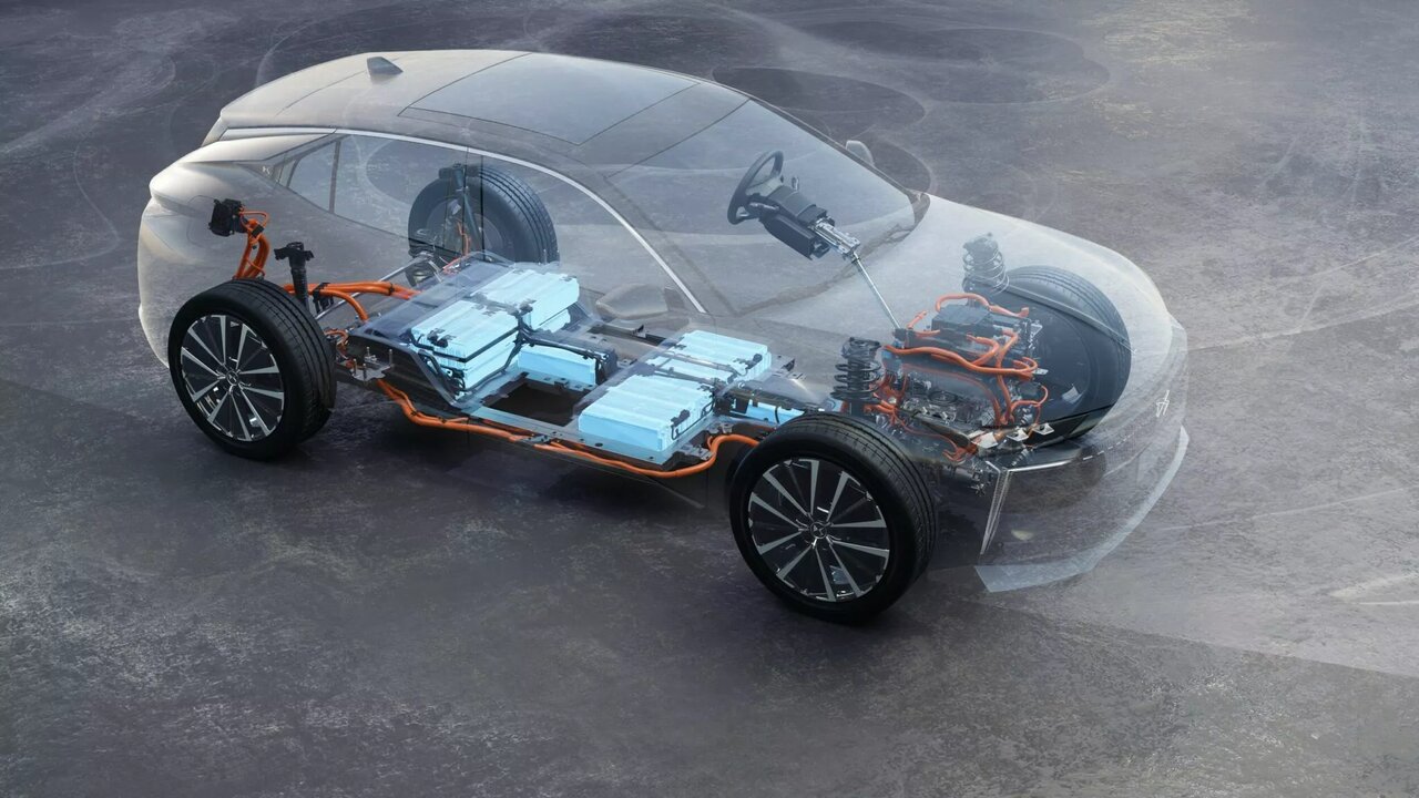 رونمایی از ماشین لوکس فرانسوی با یک طراحی متفاوت / عکس