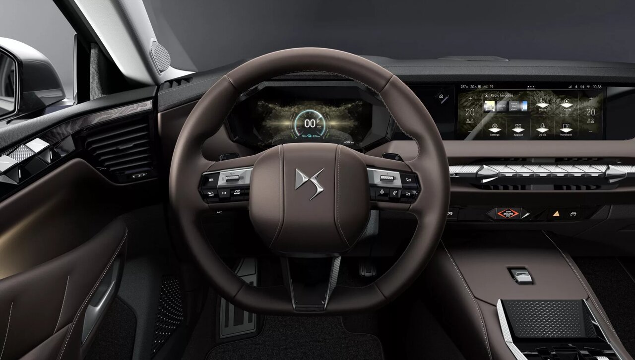 رونمایی از ماشین لوکس فرانسوی با یک طراحی متفاوت / عکس