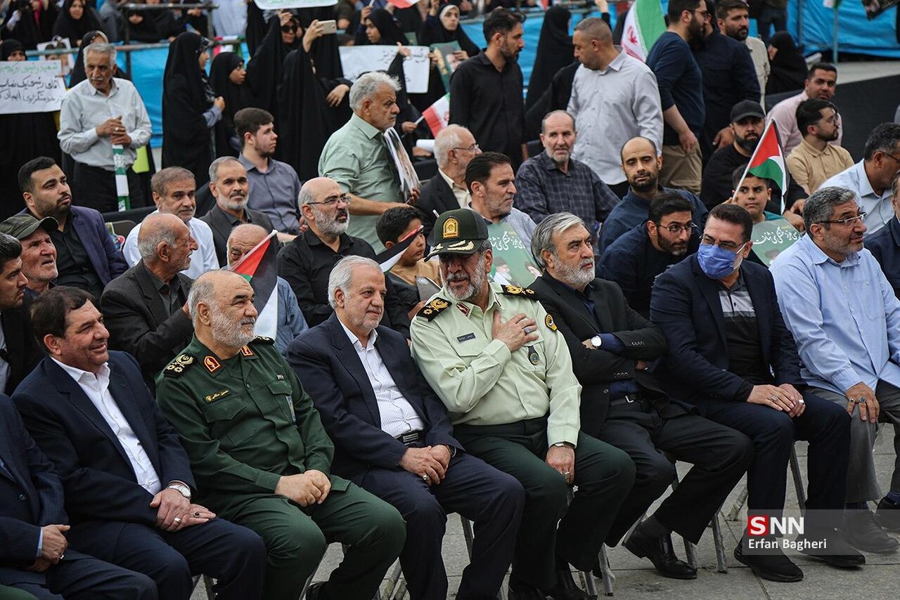 تصاویری از آیین گرامیداشت شهید رئیسی و همراهانش+ کدام دولتمردان و نظامیان حضور داشتند؟