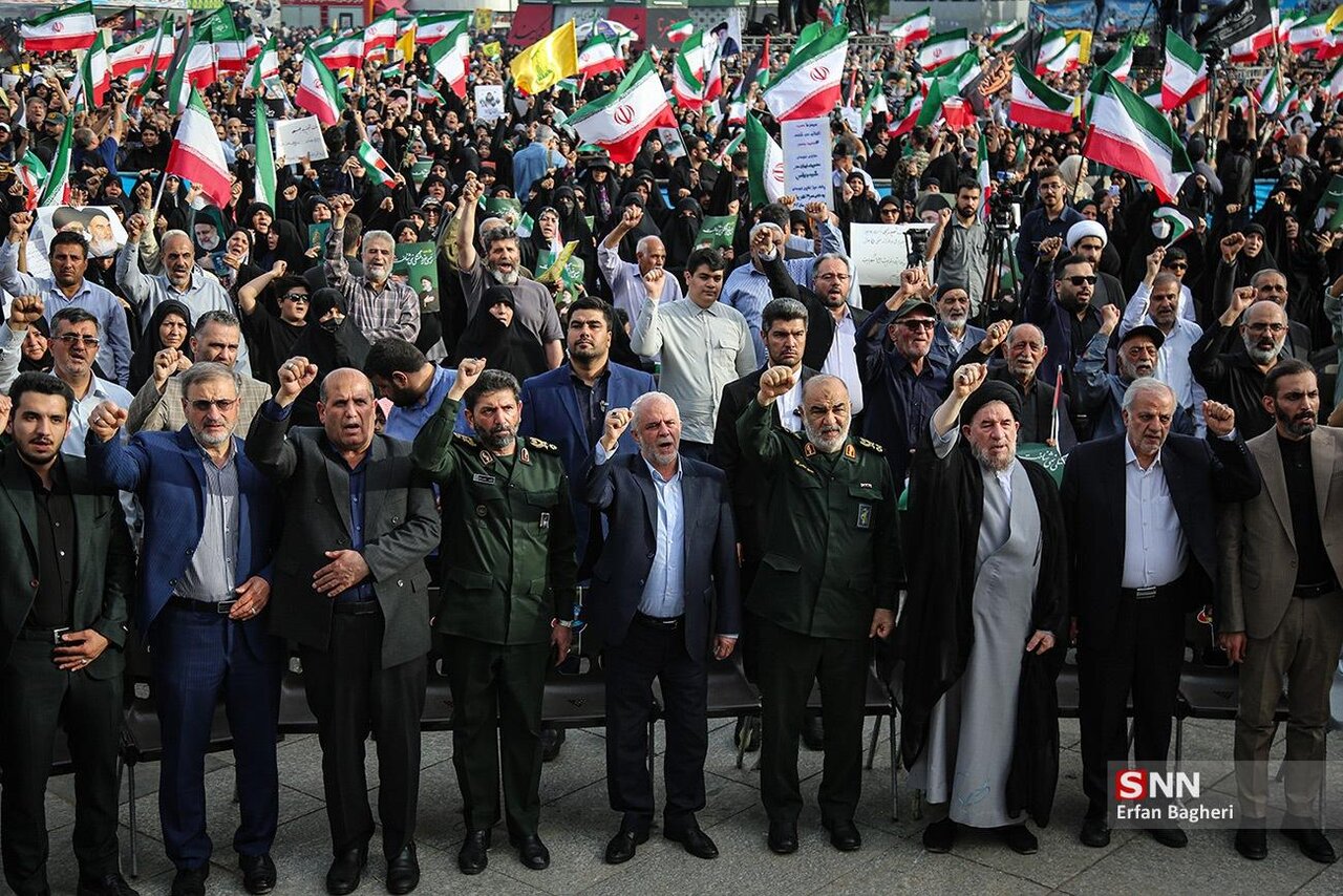 تصاویری از آیین گرامیداشت شهید رئیسی و همراهانش+ کدام دولتمردان و نظامیان حضور داشتند؟