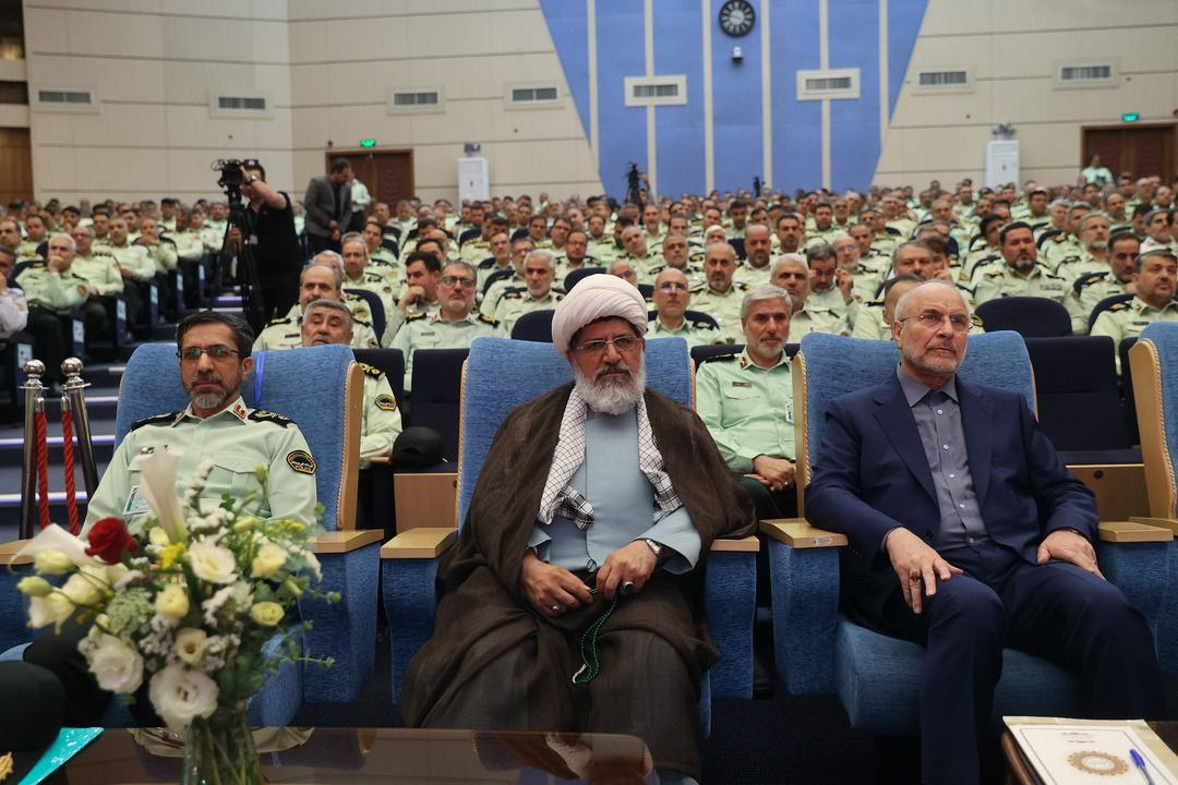 حضور همزمان رئیسمجلس و سردار رادان در یک نشست/ ماجرا چه بود؟