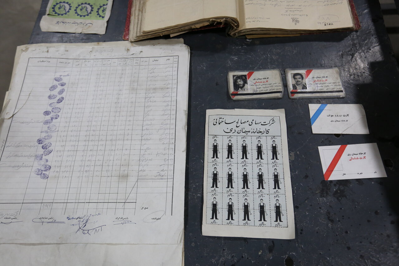 کارگران این کارخانه برای اولین بار در ایران پرتقال خوردند