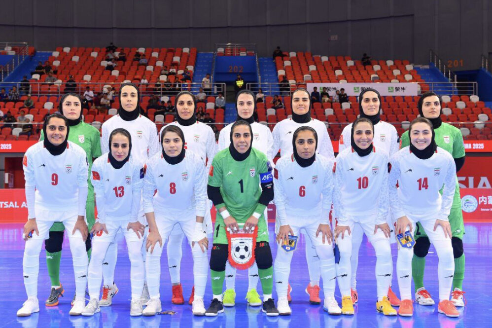 Pezeshkian congratulates Iranian sportswoman’s victory at 2025 Asian Athletics Championships