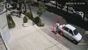 ببینید |  ضرب‌وشتم دخترجوان توسط سارق موبایل در کرج!