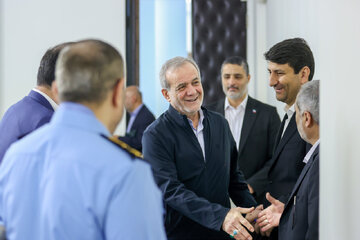 پشت پرده برگزار نشدن جلسه شورایعالی فضای مجازی/ پزشکیان در کارزار رفع فیلترینگ پیروز میشود؟ پشت پرده برگزار نشدن جلسه شورایعالی فضای مجازی/ پزشکیان در کارزار رفع فیلترینگ پیروز میشود؟