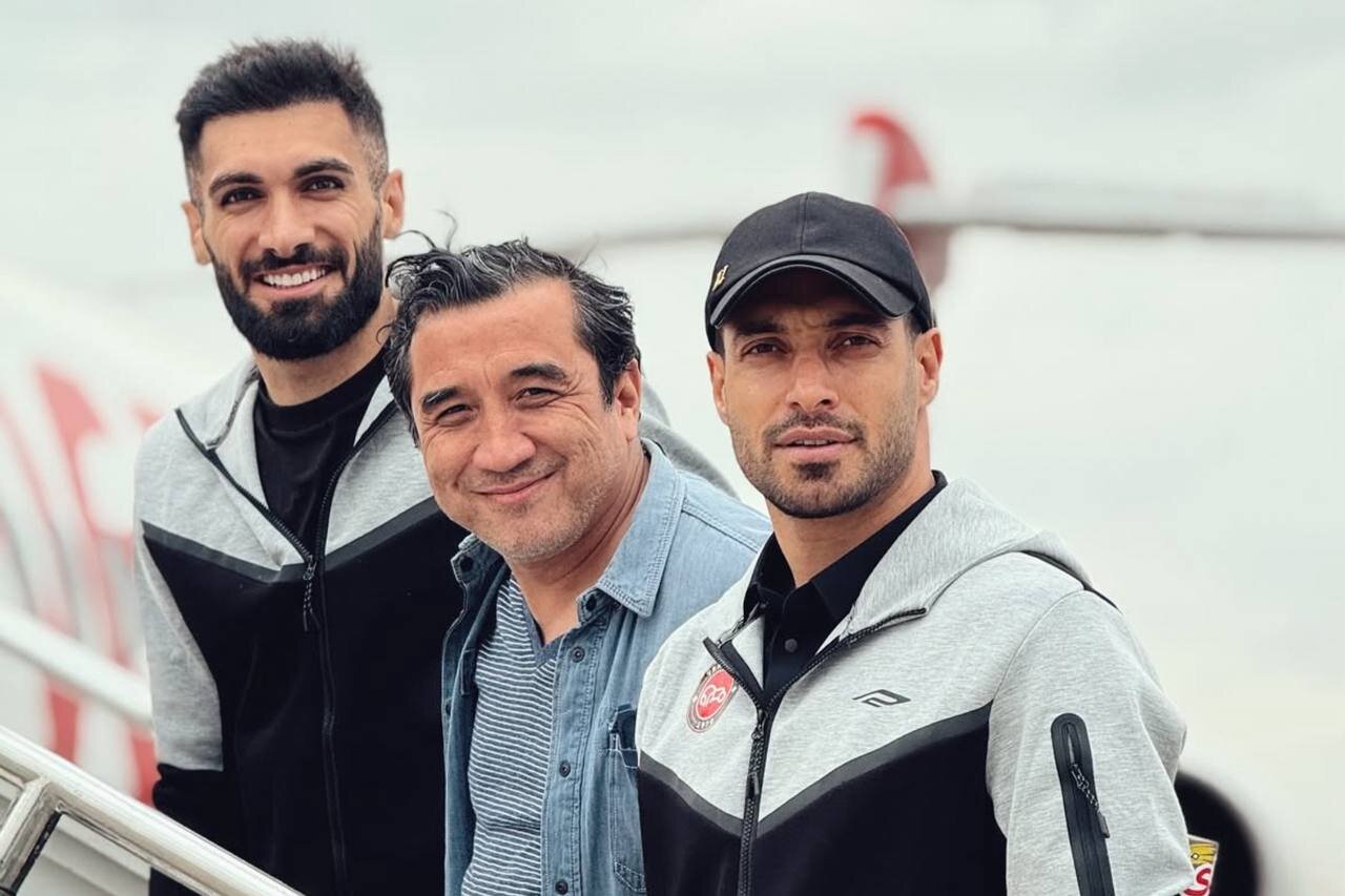 خداداد عزیزی: تراکتور فوتبالی قهرمان شد و پزشکیان و تاج که گل نزدند/مادر بیرانوند چه گناهی کرده که به او فحش میدهند؟