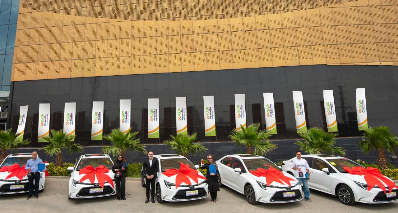 جوایز جشنواره بزرگ هایپرمی به برندگان اهدا شد