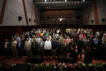 نخستین روز هجدهمین جشنواره فیلم مقاومت با نمایش آثار سینمایی و تجلیل از پیشکسوتان سینمای دفاع مقدس