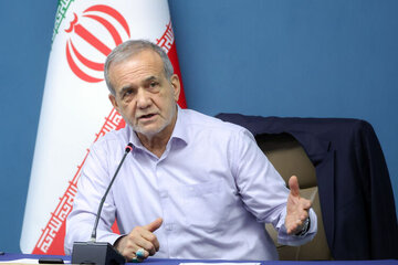 پزشکیان دست به تیغ شد و به اتاق عمل رفت+ تصاویر پزشکیان دست به تیغ شد و به اتاق عمل رفت+ تصاویر