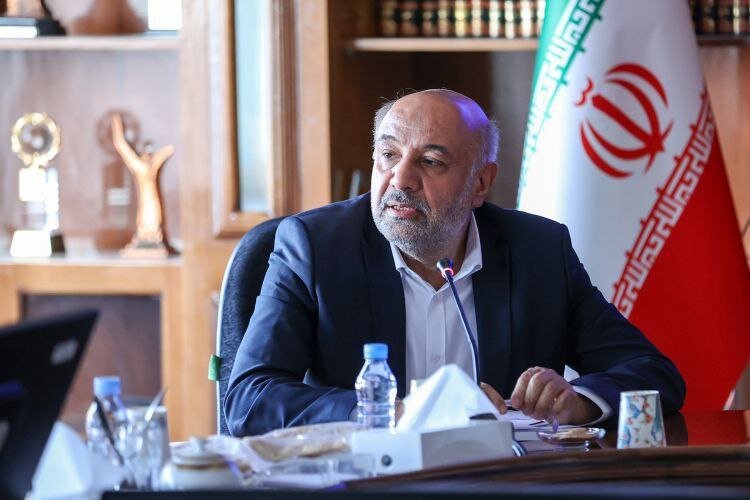 ادامه بازدیدهای پزشکیان از وزارتخانه‌ها/ رئیس جمهور به وزارت کار رفت