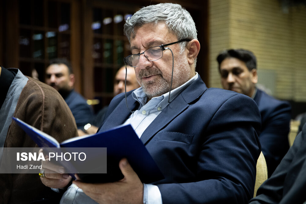 ماجرای قرآن خواندن رئیسجمهور در یک مراسم چه بود؟/ کدام دولتمردان او را همراهی میکردند؟+تصاویر