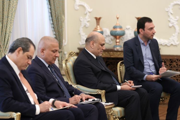 دیدار پزشکیان با وزیر امورخارجه عراق/ علت سفر چه بود؟+تصاویر