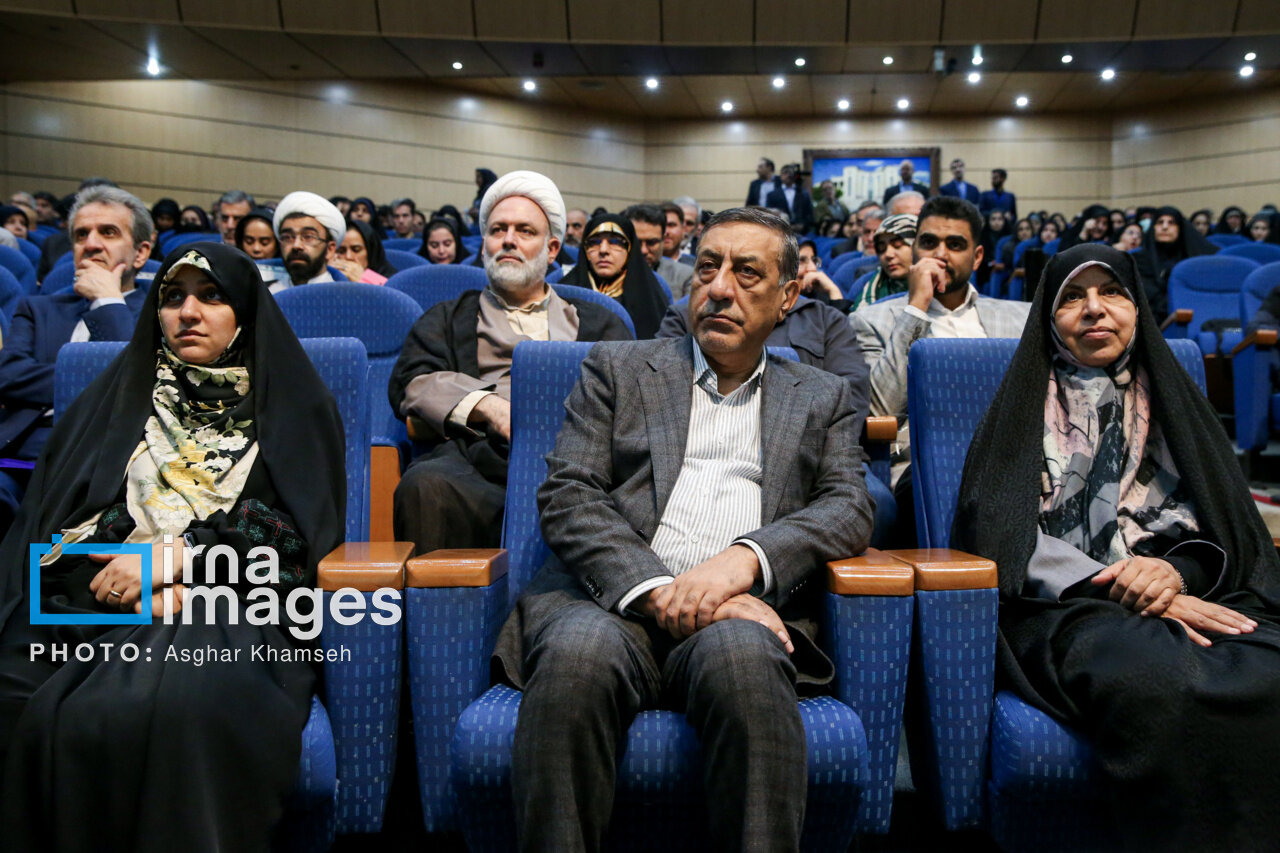 تصاویری از حضور وزیر زن دولت احمدی نژاد در یک مراسم/ مناسبت چه بود؟