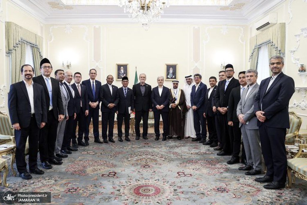 دیدار پزشکیان با برخی هیاتهای خارجی در تهران+عکس