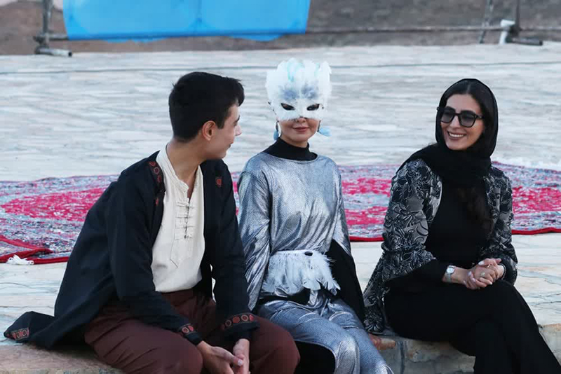 داستانهایِ سرزمین مردمانِ خردمند در بام سمنان شنیده شد