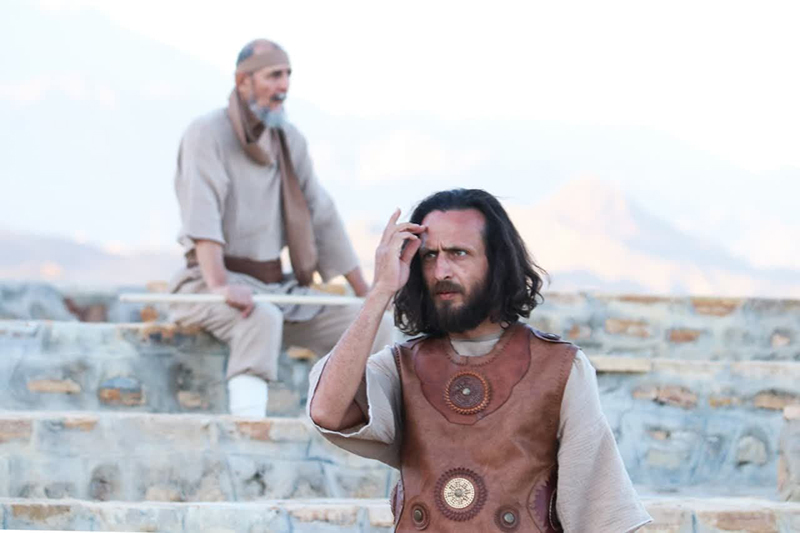 داستانهایِ سرزمین مردمانِ خردمند در بام سمنان شنیده شد