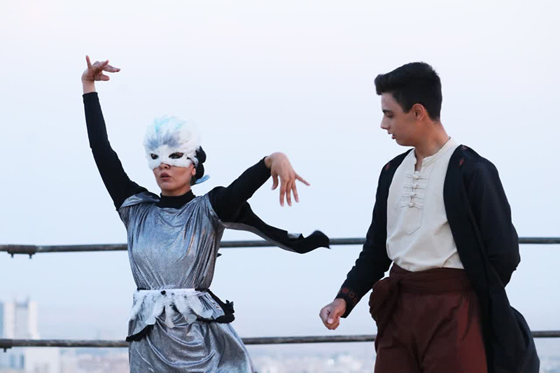 داستانهایِ سرزمین مردمانِ خردمند در بام سمنان شنیده شد