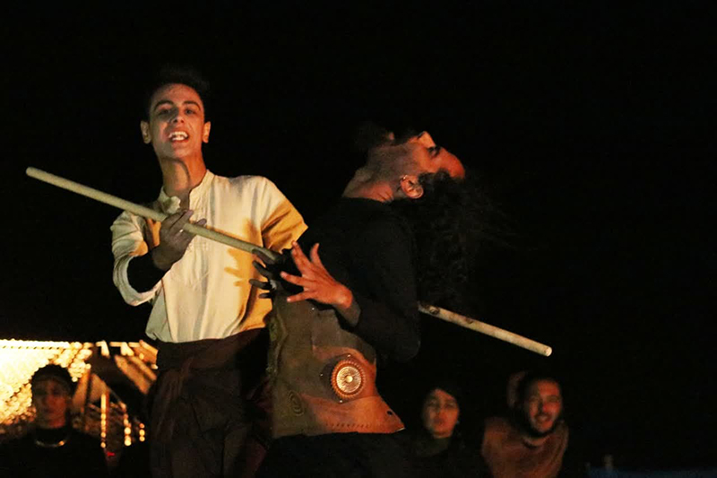 داستانهایِ سرزمین مردمانِ خردمند در بام سمنان شنیده شد