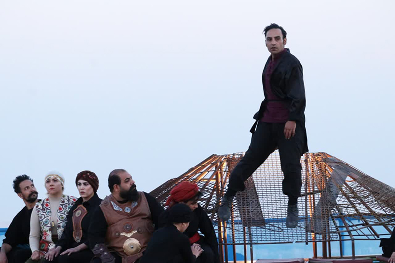 داستانهایِ سرزمین مردمانِ خردمند در بام سمنان شنیده شد