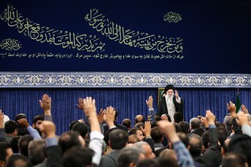 رهبر انقلاب: خدمات شهید رئیسی مایه آبرو و عزت ملی و اعتبار ملت ایران بود/ آمریکاییها یاوهگویی نکنند؛ ایران برای غنیسازی منتظر اجازه کسی نخواهد بود رهبر انقلاب: خدمات شهید رئیسی مایه آبرو و عزت ملی و اعتبار ملت ایران بود/ آمریکاییها یاوهگویی نکنند؛ ایران برای غنیسازی منتظر اجازه کسی نخواهد بود