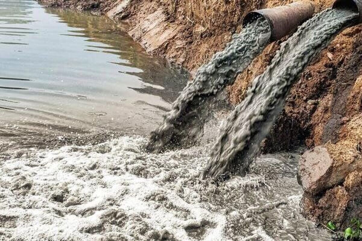 زخم کهنه فاضلاب انزلی و رشت؛ «اگر تحریم نمیشدیم، شاید پروژه تصفیهخانه تکمیل میشد»/ فاضلاب صنعتی، قاتل خاموش تالاب انزلی/ پاسخ آبفای گیلان