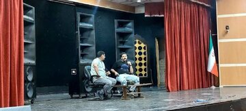 واقعگرایی بیرحمانه در قاب «مایک لی» واقعگرایی بیرحمانه در قاب «مایک لی»