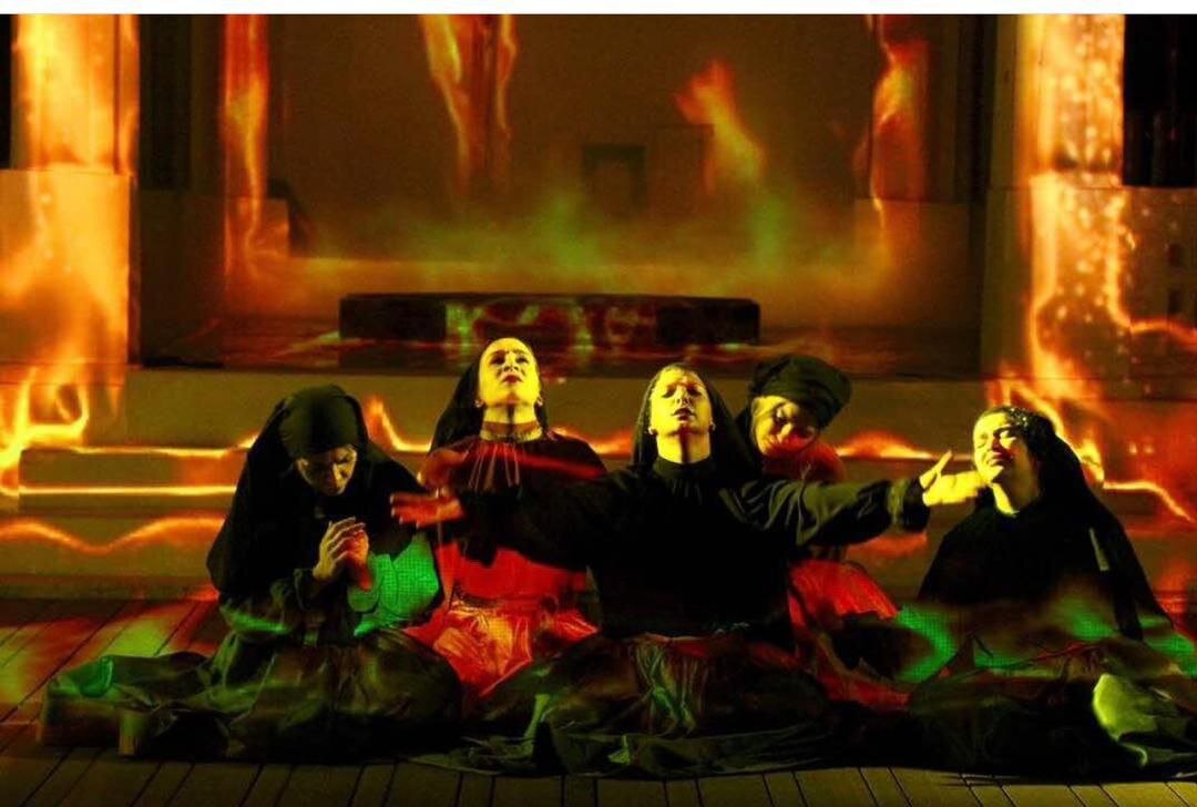 Caroline Khodadian: The Iranian-Armenian Artist Bringing Body Language and Emotion into Theater and Music