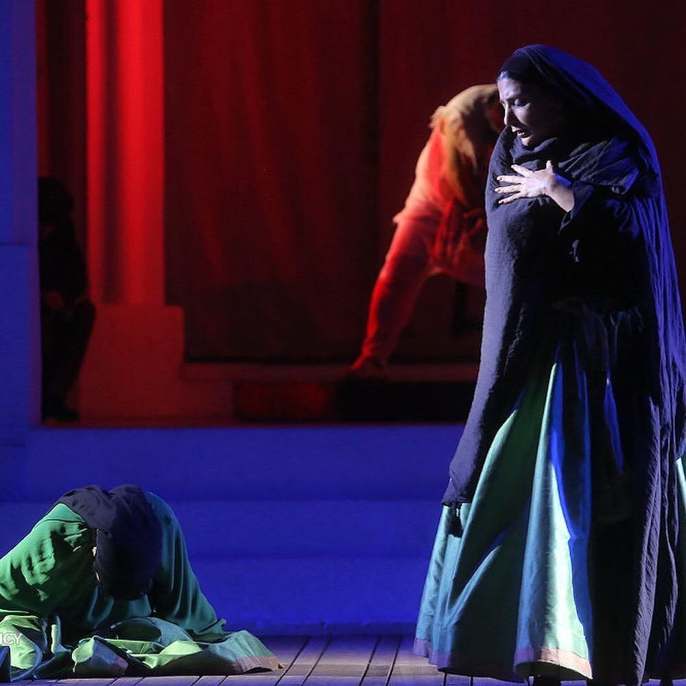 Caroline Khodadian: The Iranian-Armenian Artist Bringing Body Language and Emotion into Theater and Music