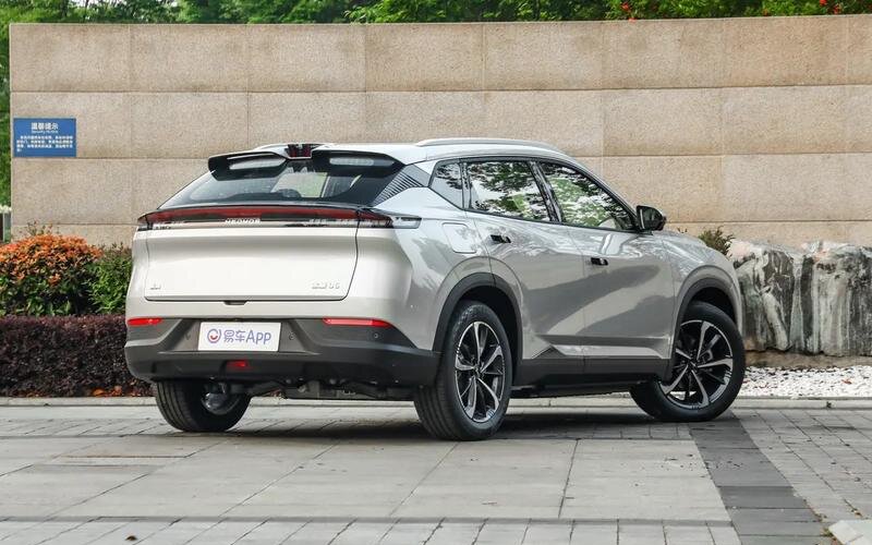 پژو هم چینی شد / همکاری دو خودروساز فرانسوی با شرکت چینی /عکس