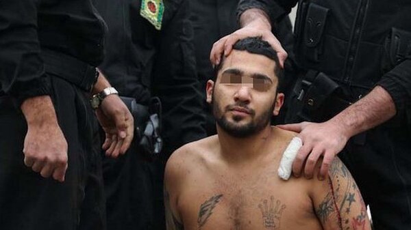 شلیک گلوله پلیس بهسمت اوباش