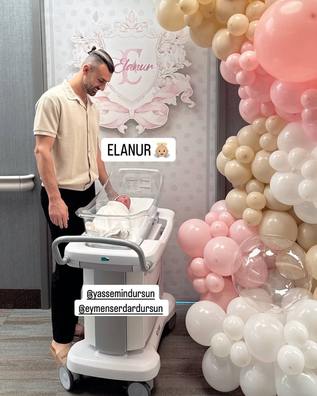 عکس| ستاره پرسپولیس دختردار شد