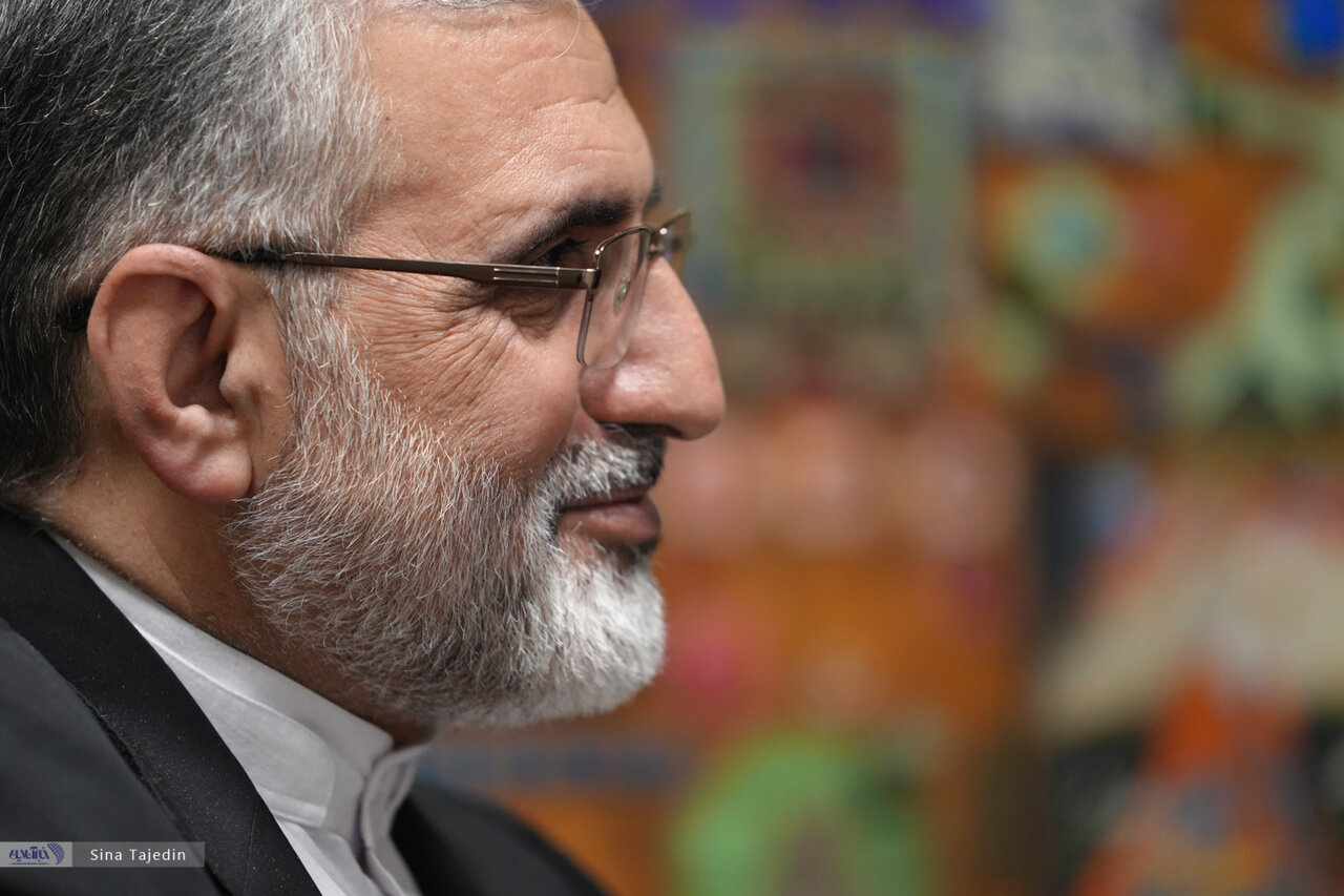 روایت رئیس دفتر رئیس دولت سیزدهم از روابط سعید جلیلی با رئیسی و دولتش/ اختلاف نظر محسن رضایی و محمد مخبر بر سر چه بود و رئیسی را به چه نتیجهای رساند؟