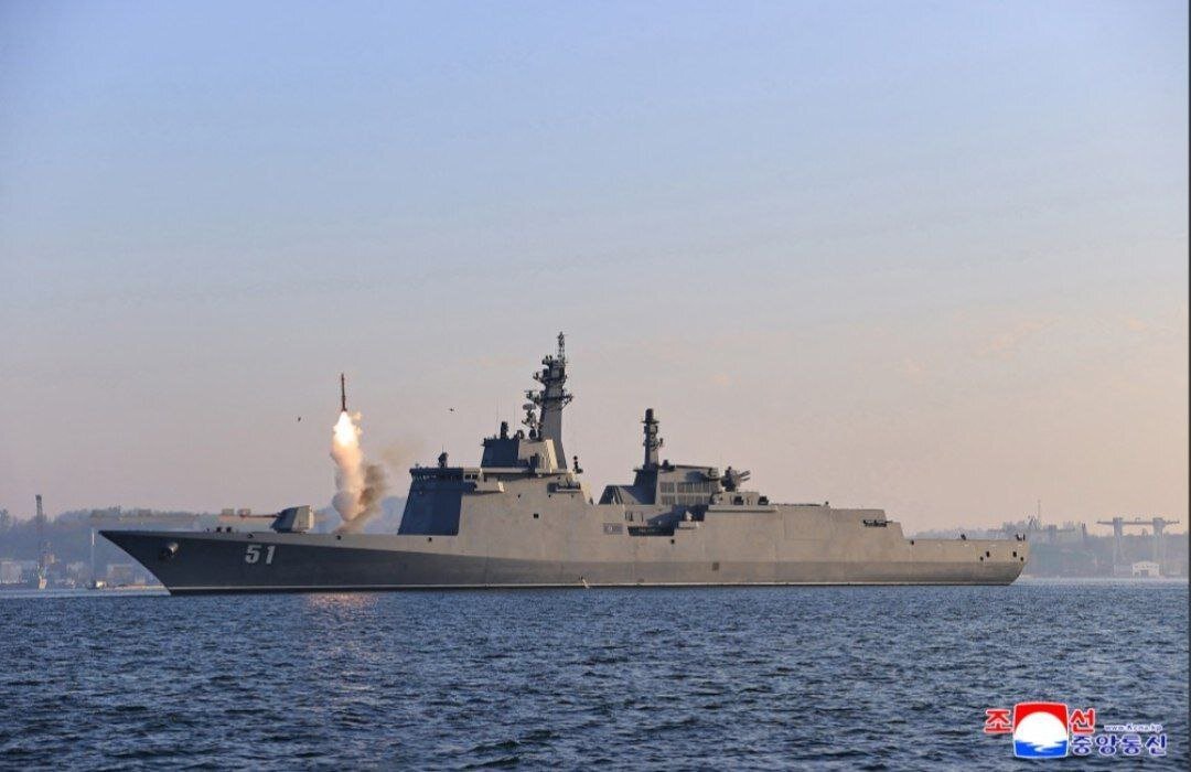 ناو جنگی کره شمالی نیامده غرق شد / عکس