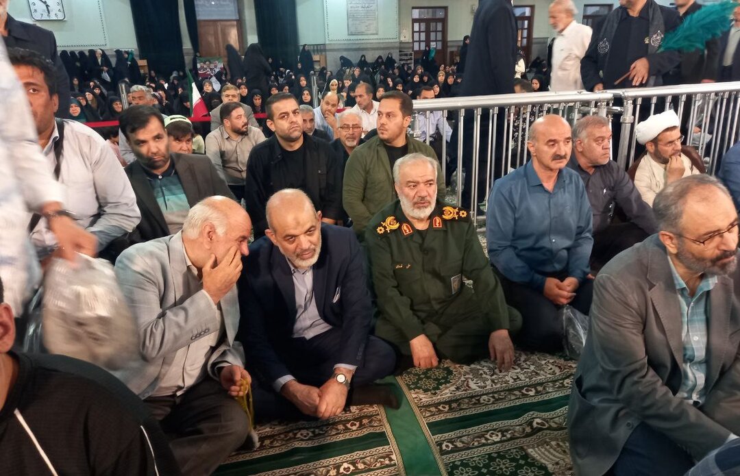 حضور همزمان چهره های نظامی و مسئولان دولت رئیسی در یک مراسم/سردار قاآنی با لباس غیرنظامی آمد؛ سردار عزیز جعفری هم بود+ تصاویر