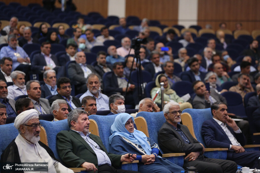 عکسی تازه از هادی غفاری در کنار چهره های سیاسی/ عباس آخوندی و آذر منصوری هم بودند + تصاویر