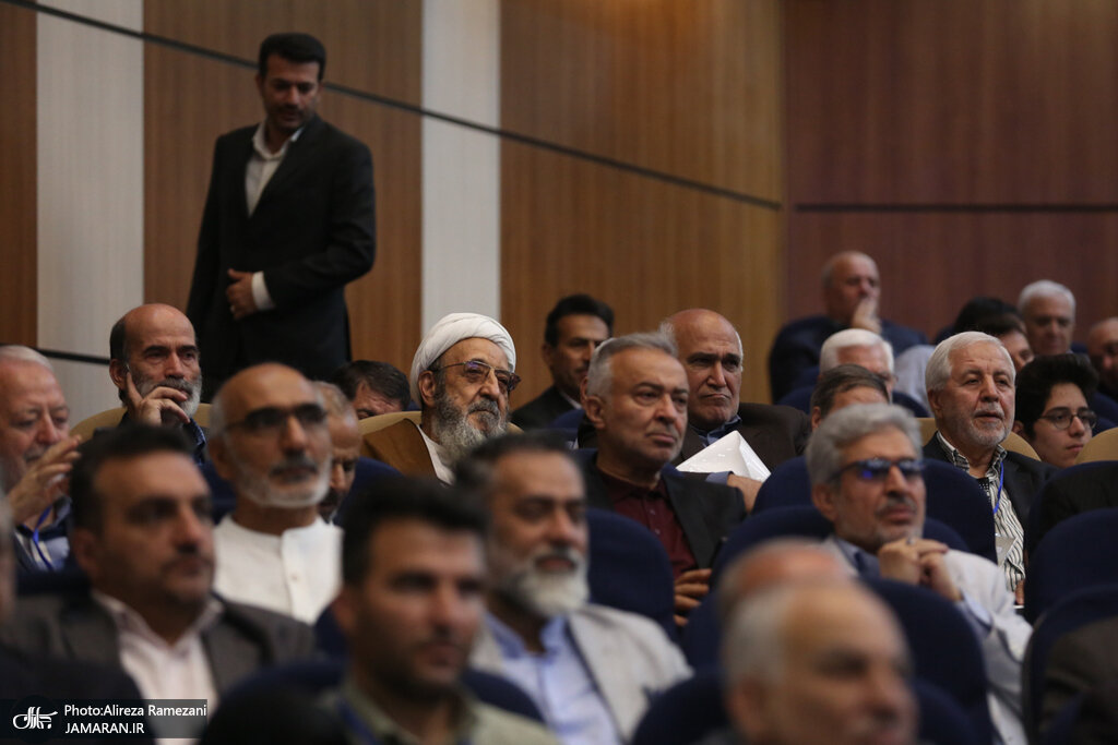 عکسی تازه از هادی غفاری در کنار چهره های سیاسی/ عباس آخوندی و آذر منصوری هم بودند + تصاویر