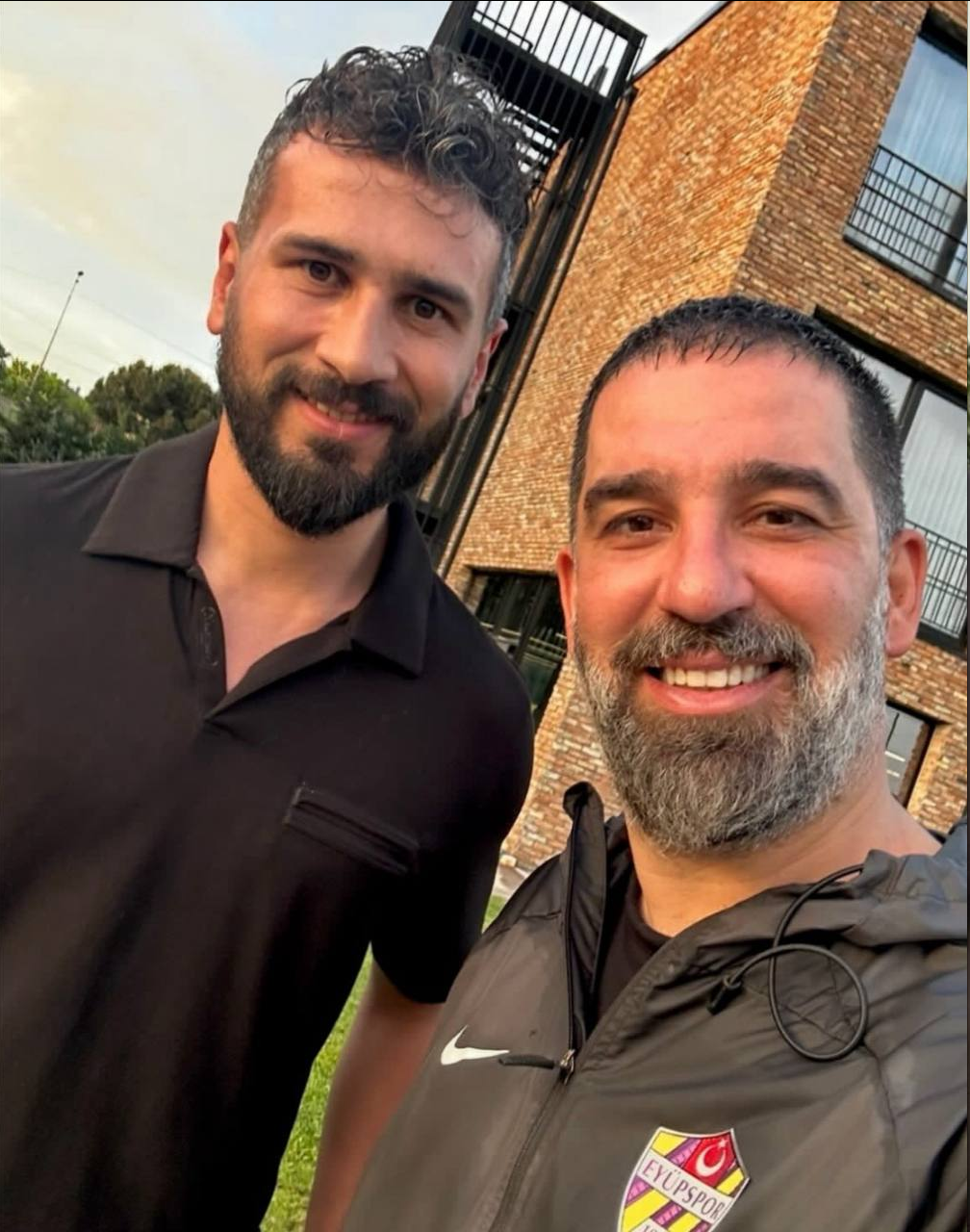 عکس | سلفی یک استقلالی با ستاره بارسلونا و اتلتیکومادرید