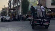 ببینید | انجام حرکات نمایشی خطرناک در مرکز شهر جوانرود کرمانشاه
