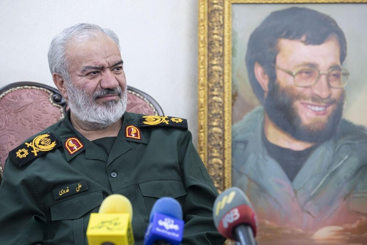 فرماندهان سپاه و فراجا به منزل مسیح کردستان رفتند+عکس