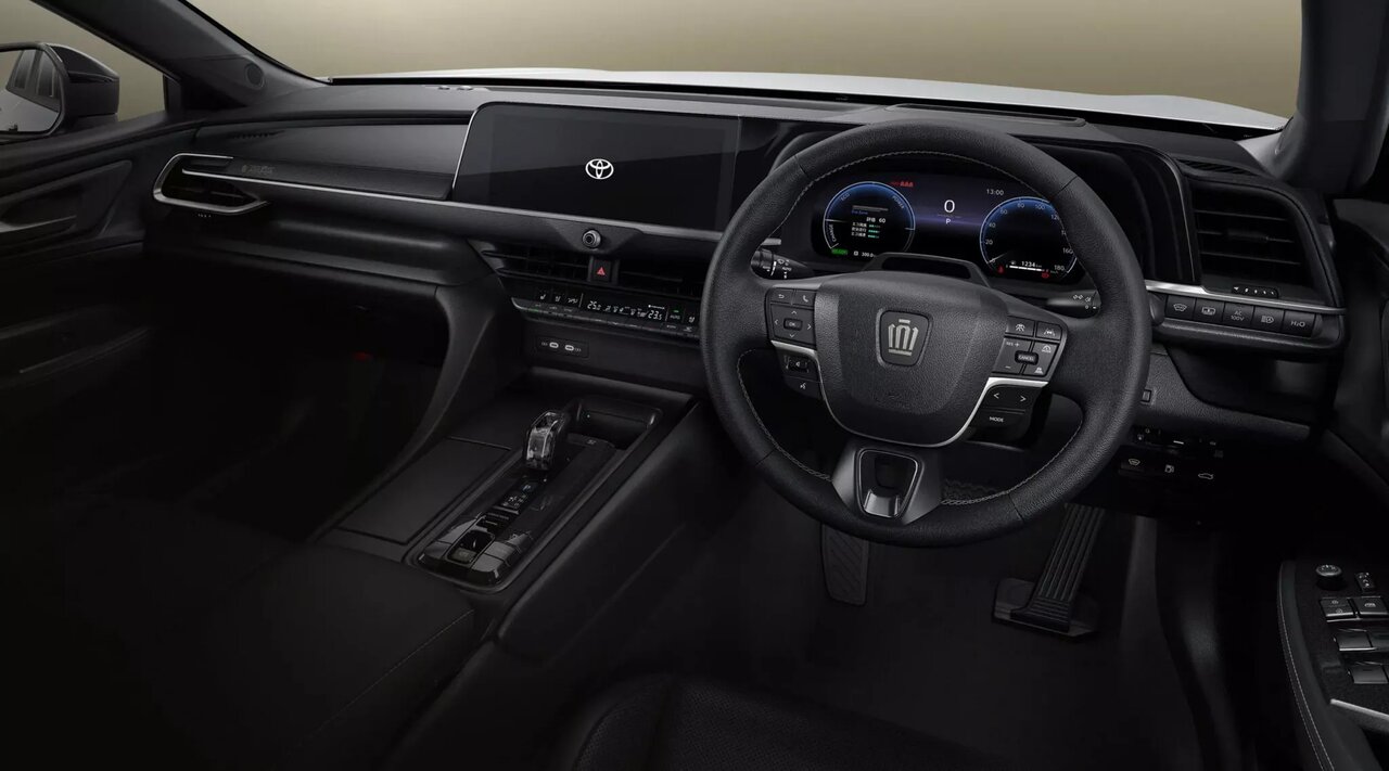 تقلید تویوتا از مرسدس بنز، در نسخه خاص کراون /عکس