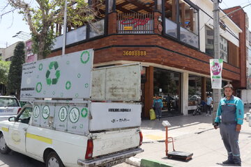 مشارکت ۵۰ هزار واحد صنفی مشهد در طرح بازیافت هوشمند پسماند خشک مشارکت ۵۰ هزار واحد صنفی مشهد در طرح بازیافت هوشمند پسماند خشک