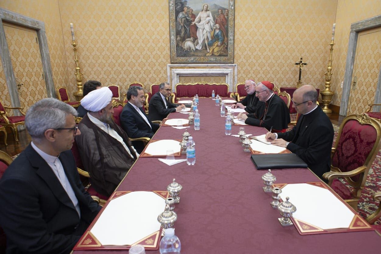 دیدار عراقچی با نخستوزیر و وزیر خارجه واتیکان/عکس