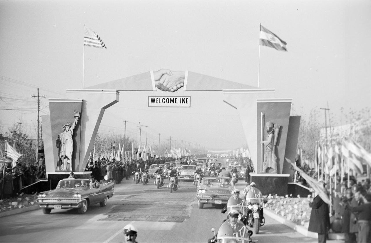 مجموعه عکس/ استقبال از آیزنهاور در تهران، سال ۱۳۳۸ خورشیدی