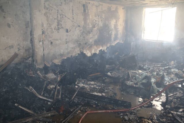 حریق در دفتر اسناد خیابان ستارخان/ عکس