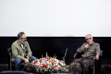 فیلم، حافظهای است علیه فراموشی/ تجلیل از احمدرضا درویش با اکران «سرزمین خورشید»