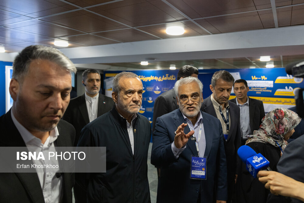 خوش و بش پزشکیان با مقامات دانشگاه آزاد+تصاویر