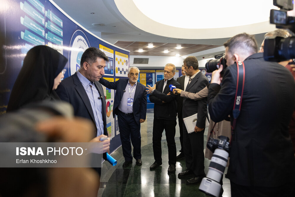 خوش و بش پزشکیان با مقامات دانشگاه آزاد+تصاویر