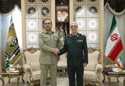 فرمانده ارتش پاکستان با سرلشکر باقری دیدار کرد+عکس